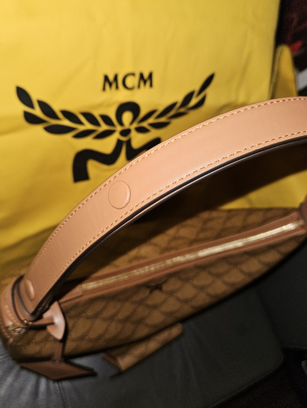 MCM Lauretos Nappa Medium Himmel Hobo Crossbody W/ Card Case - Picture 5 of 13